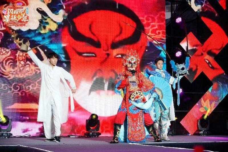 樂(lè)逍遙果板《閃耀吧！果板少年》成都站燃爆！決賽之夜，誰(shuí)是最閃耀的星？