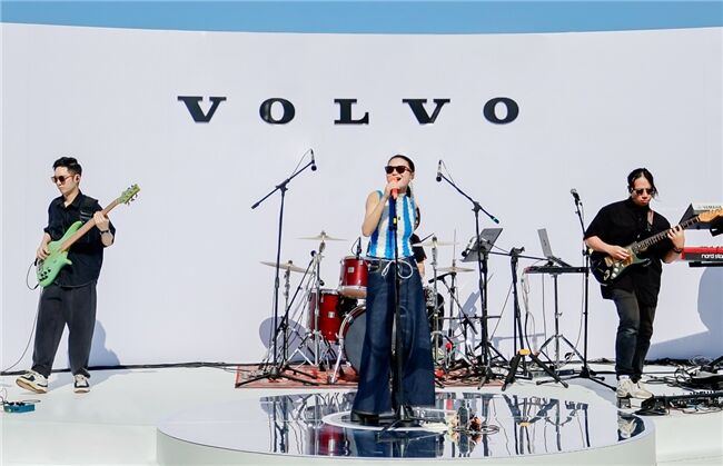 小而強大，音人入勝｜網(wǎng)易云音樂攜手沃爾沃EX30打造至純聽覺盛宴