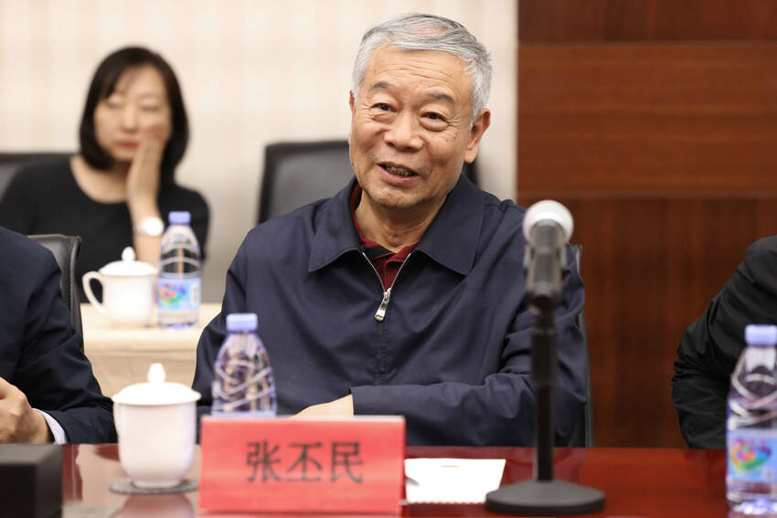 電影《你是我的英雄》研討會(huì)在京舉行