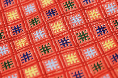 壯美百色—博柏利手藝設(shè)計(jì)師培訓(xùn)公益項(xiàng)目走進(jìn)壯族