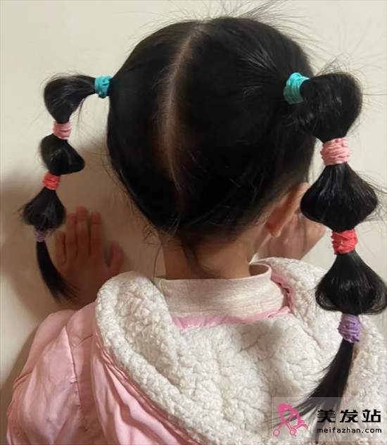 兒童個(gè)性泡泡辮 經(jīng)典清爽巨可愛