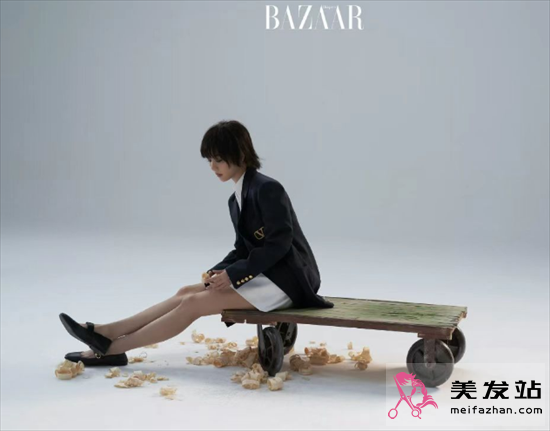 楊紫最新封面寫真 三種不同風格亮相 楊紫最新封面寫真 三種不同風格亮相