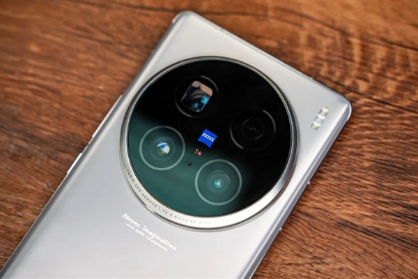 體驗完vivo X100 Ultra 我覺得藍廠說它滅霸還是保守了