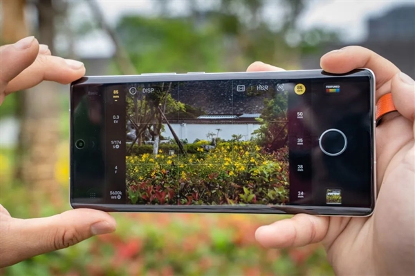 體驗完vivo X100 Ultra 我覺得藍廠說它滅霸還是保守了