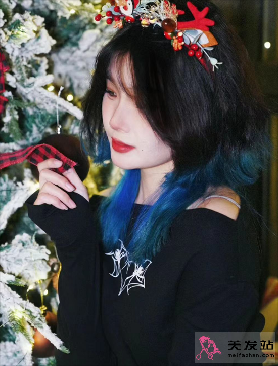 水母頭長(zhǎng)卷發(fā) 慵懶復(fù)古百搭