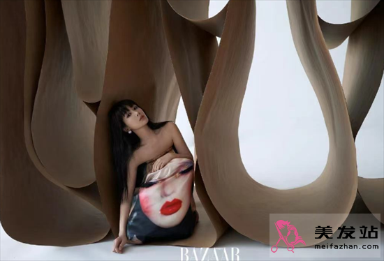 楊紫最新封面寫真 三種不同風格亮相 楊紫最新封面寫真 三種不同風格亮相