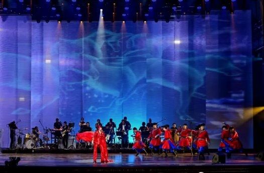 “花開四季”演唱會 烏蘭圖雅攜手烏拉蓋草原為觀眾準(zhǔn)備的禮物太貼心了