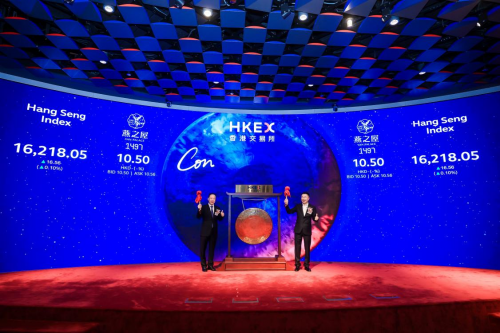 與燕之屋全球品牌代言人王一博，品味鮮活滋養(yǎng)