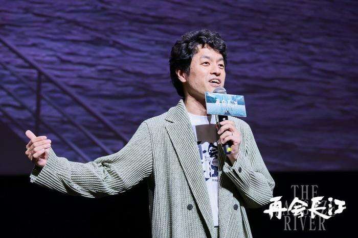 紀(jì)錄電影《再會(huì)長(zhǎng)江》明日全國(guó)公映 上海千人觀影活動(dòng)盛況空前