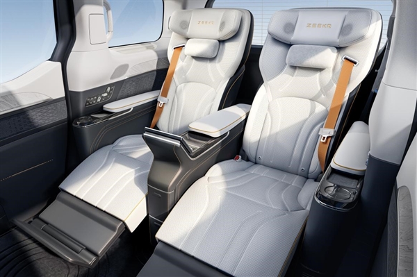 MPV中的勞斯萊斯！極氪009光輝版今日開啟交付