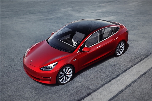 特斯拉：Model 3/Y電池設(shè)計(jì)壽命超32萬(wàn)公里 跑滿僅損失15%的容量