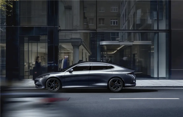 智己L6的800V平臺和準900V平臺有何區(qū)別：官方回應來了