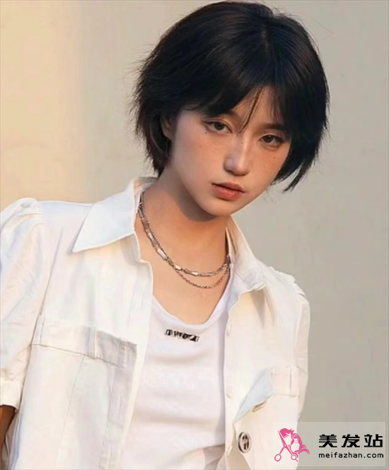 日系風格女生短發(fā) 圓臉大臉女生參考 日系風格女生短發(fā) 圓臉大臉女生參考