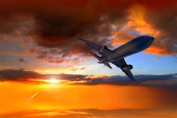 荷蘭機(jī)場一人卷入飛機(jī)發(fā)動機(jī)身亡 網(wǎng)友直呼擔(dān)心事情發(fā)生