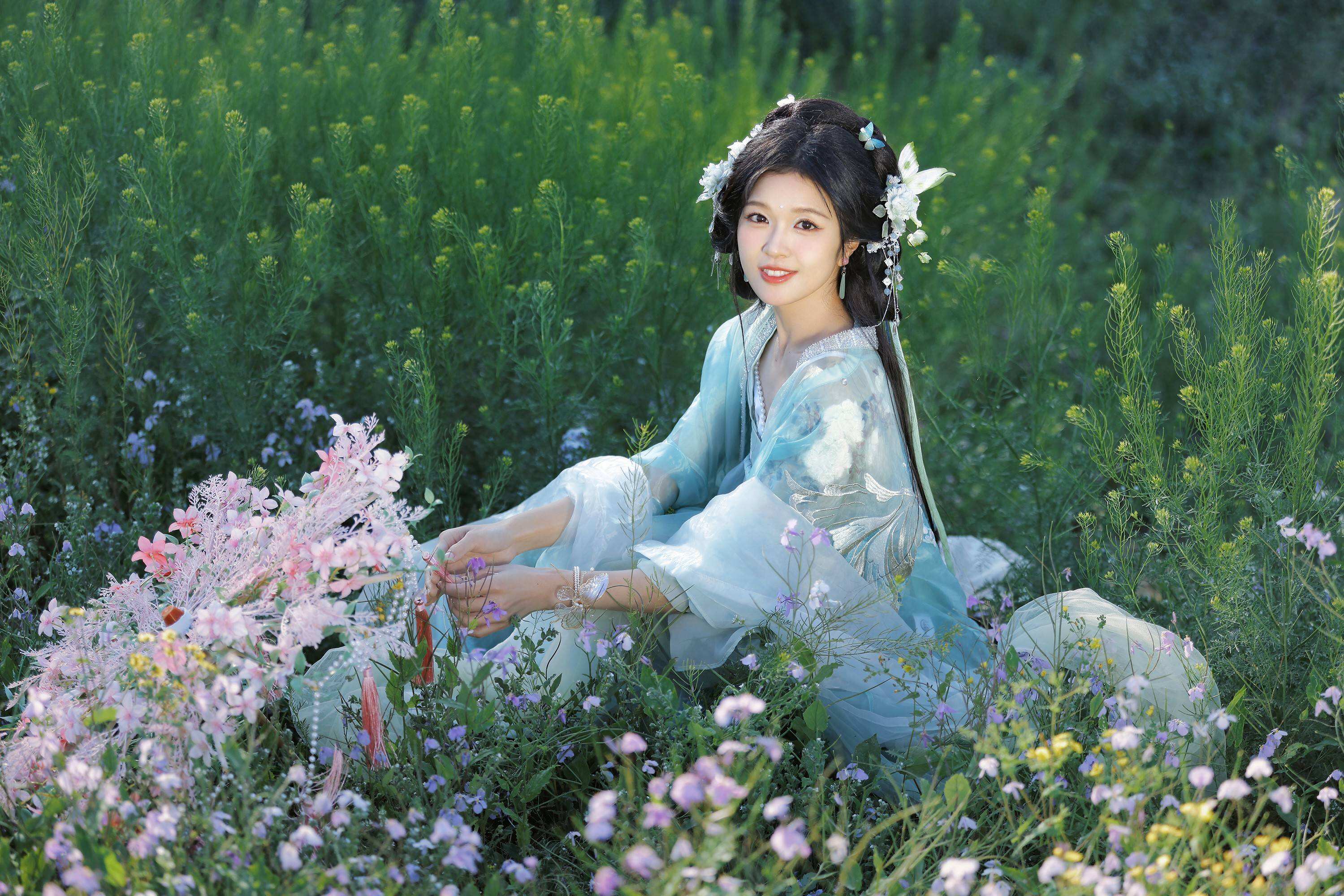 越南姐姐孫夏鈴古風寫真?zhèn)涫芎迷u 網(wǎng)友呼吁快拍攝古裝劇