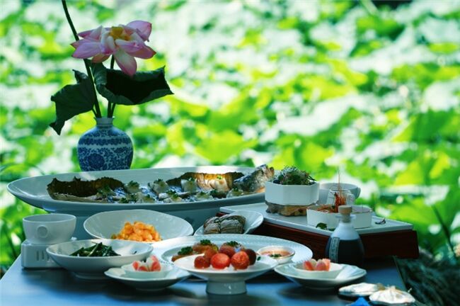 龍舟花燈船、非遺游園會、限定五黃宴……烏鎮(zhèn)景區(qū)端午活動上新