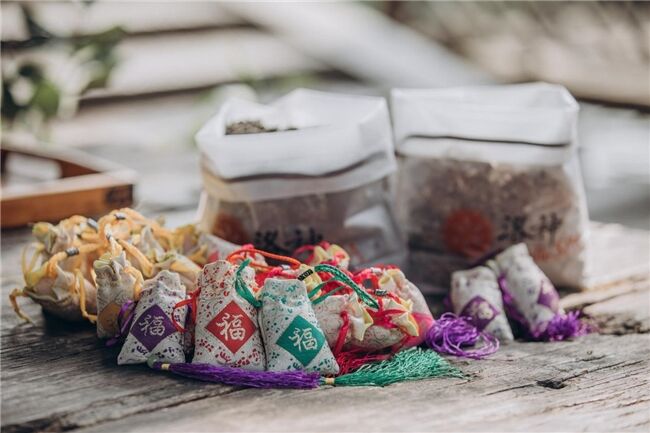 龍舟花燈船、非遺游園會、限定五黃宴……烏鎮(zhèn)景區(qū)端午活動上新