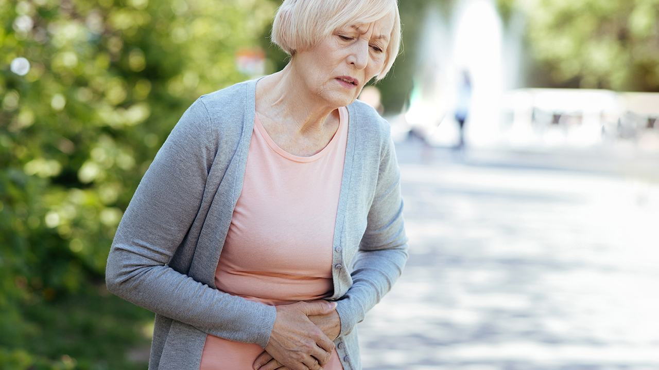 便血和牙齦腫口臭