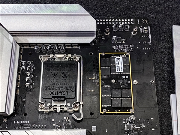 微星主板首秀CAMM2、Mini_CUDIMM兩大革命性內(nèi)存！下代普及四大徒手DIY設(shè)計