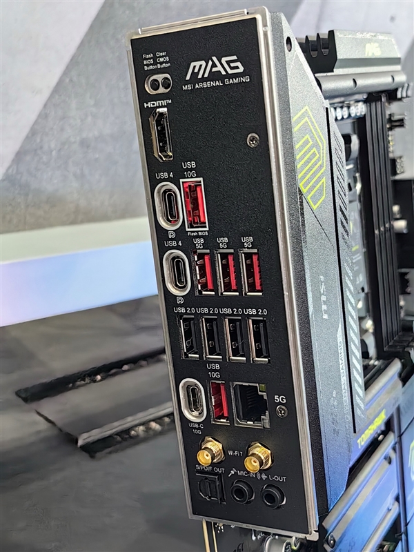 微星主板首秀CAMM2、Mini_CUDIMM兩大革命性內(nèi)存！下代普及四大徒手DIY設(shè)計