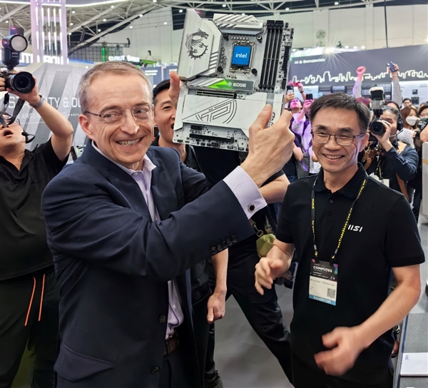 微星主板首秀CAMM2、Mini_CUDIMM兩大革命性內(nèi)存！下代普及四大徒手DIY設(shè)計