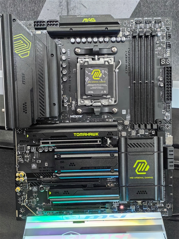 微星主板首秀CAMM2、Mini_CUDIMM兩大革命性內(nèi)存！下代普及四大徒手DIY設(shè)計