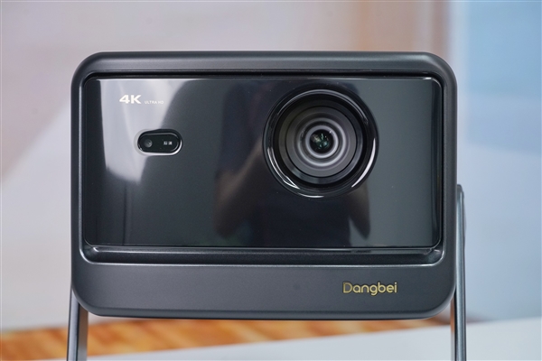 360°無(wú)死角旋轉(zhuǎn)！當(dāng)貝X5S Pro旗艦投影儀圖賞