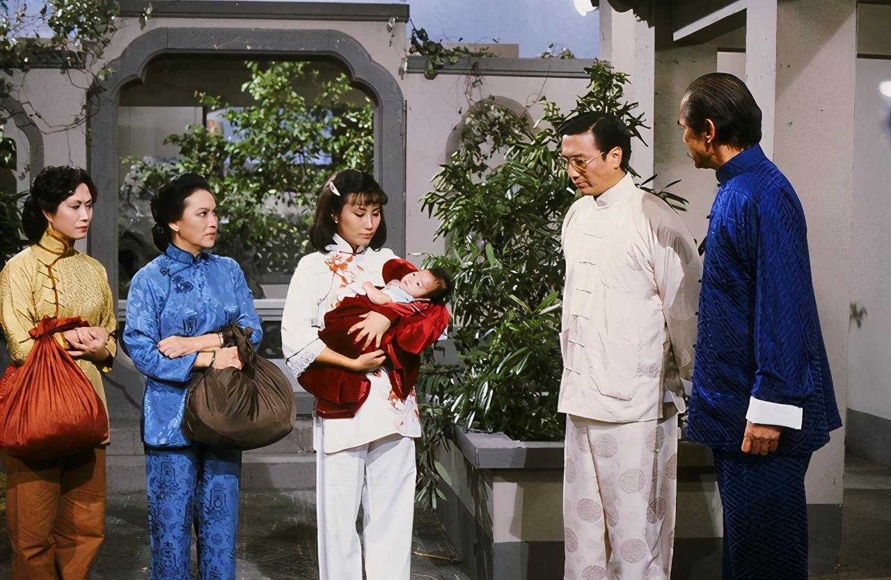 內(nèi)地?zé)岵サ氖扛蹌?八十年代的港臺電視劇大全有哪些 20