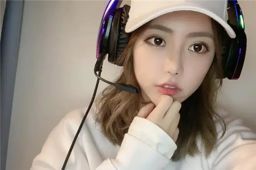 周淑怡再爆逆天言論！網(wǎng)友直呼：顛覆三觀，希望封殺她！ 6