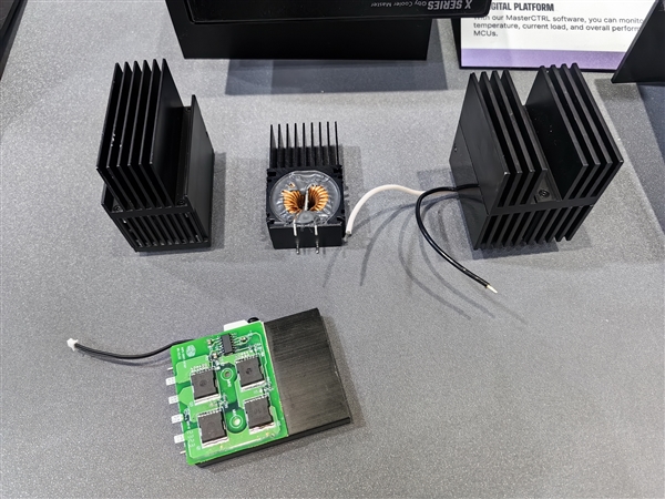 1100W電源不需要風扇！酷冷至尊做到了