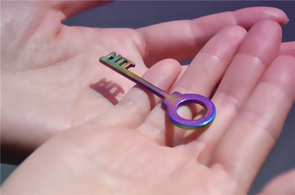 宇宙級浪漫！哈工大2024錄取通知書來了：送一把金鑰匙 金屬材料打造