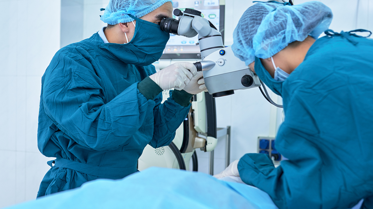 小伙腳趾長雞眼怎么治了