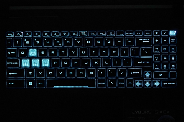 賽博機(jī)械風(fēng)十足！微星新款星影15 Air圖賞