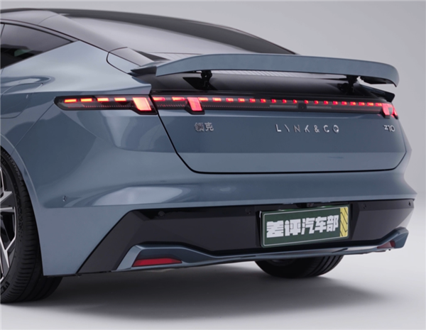 領(lǐng)克的純電車來了 想買極氪001的該糾結(jié)了