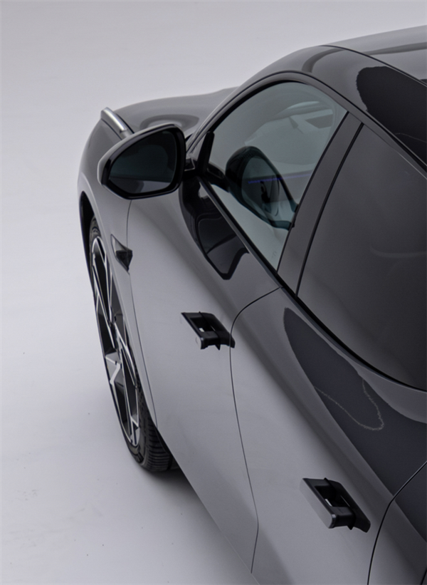 領(lǐng)克的純電車來了 想買極氪001的該糾結(jié)了