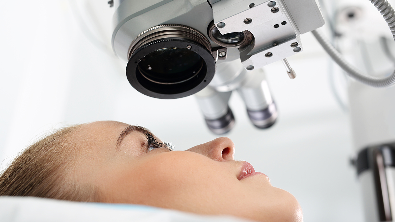 學(xué)生長(zhǎng)雞眼用什么方法治