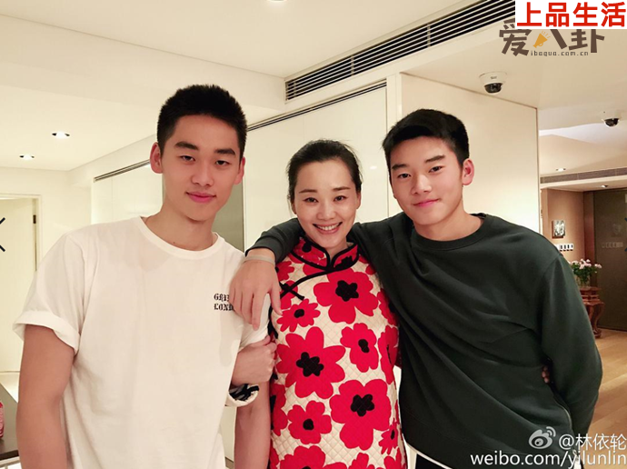 林依輪妻子和兩個(gè)兒子