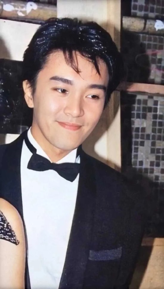 今天是周星馳62歲生日！