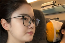 語(yǔ)文老師坐高鐵 遇一幫熊孩子吵鬧 一句話世界安靜了