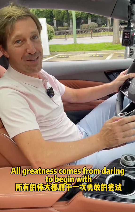 凱迪拉克總裁飛中國(guó)體驗(yàn)送外賣(mài)：助力小哥早日買(mǎi)傲歌