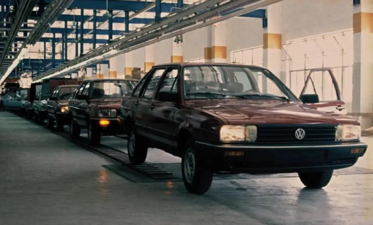 曾經(jīng)22年蟬聯(lián)銷(xiāo)冠！“國(guó)民神車(chē)”桑塔納即將退出歷史舞臺(tái)