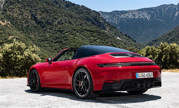 100萬起！新款保時(shí)捷911售價(jià)公布：首搭T-Hybrid混動(dòng)系統(tǒng)