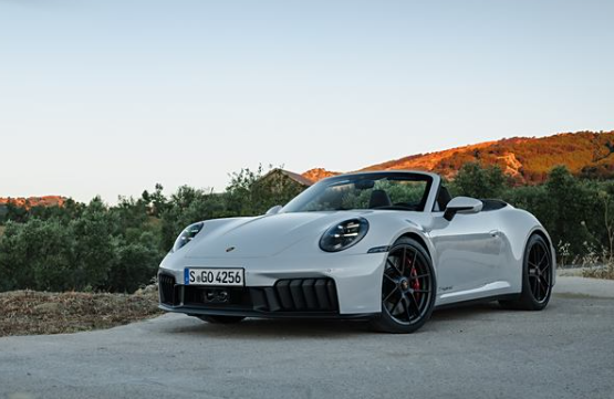 100萬起！新款保時(shí)捷911售價(jià)公布：首搭T-Hybrid混動(dòng)系統(tǒng)