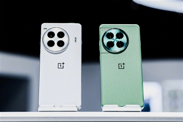 驍龍8 Gen3續(xù)航怪獸！一加Ace 3 Pro明天首銷(xiāo)：3199元起