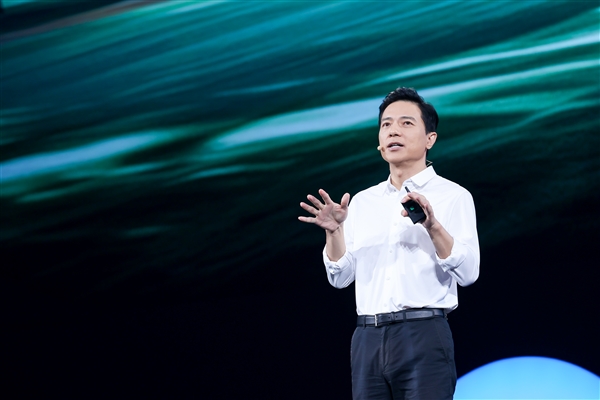 百度李彥宏稱AI跑分刷榜亂象不止：今天震撼發(fā)布、明天史詩級更新