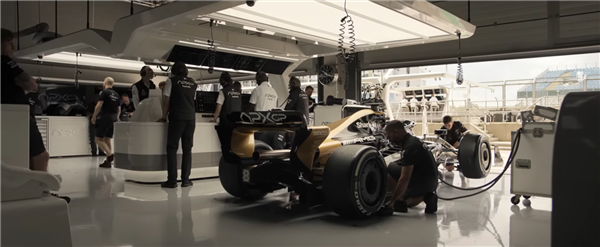 蘋果打造！電影《F1》首支預(yù)告片發(fā)布：大量真實(shí)賽場實(shí)拍