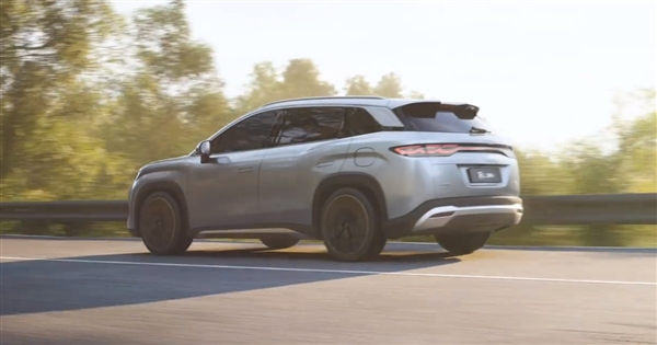 重磅炸彈來了！宋L DM-i高清宣傳片正式公布：比亞迪首款續(xù)航破2000公里的SUV