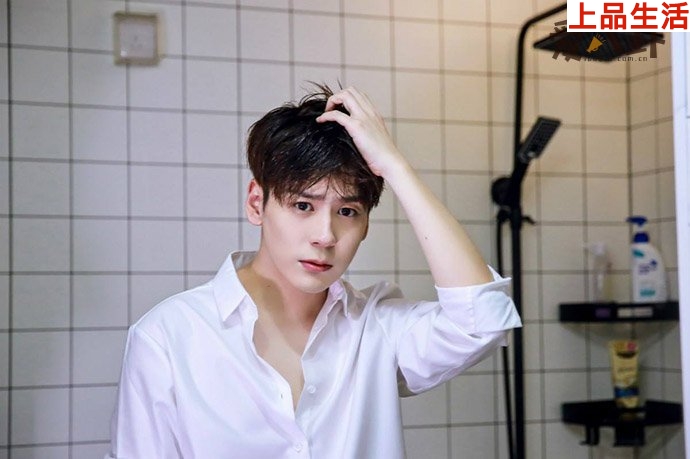 魏哲鳴前妻是誰