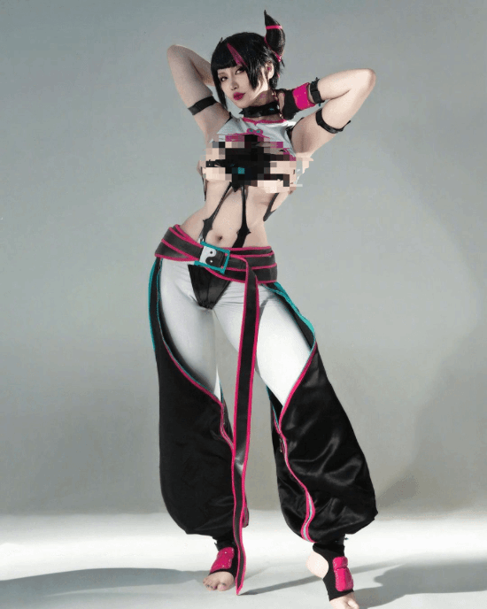 美女COS《街霸6》韓蛛俐：瘋P美人來到現(xiàn)實