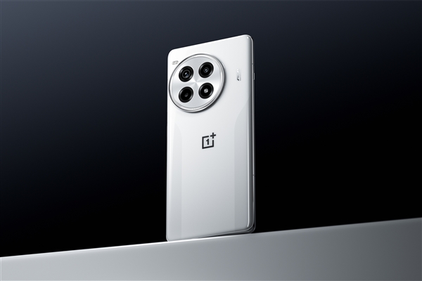 一加Ace 3 Pro開(kāi)售到現(xiàn)在好評(píng)仍是99% 李杰：實(shí)屬難得